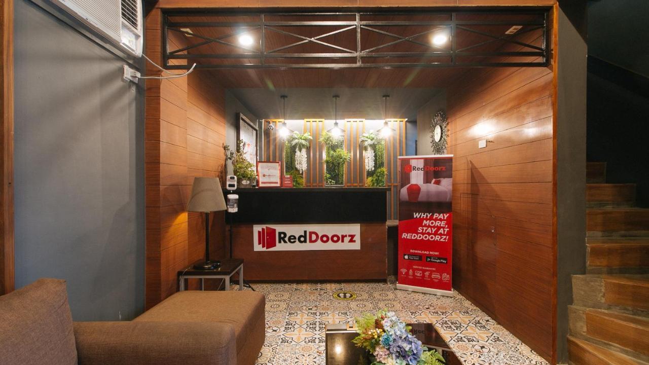 Reddoorz @ Gardenview Hotel Gtower Анхелес Екстер'єр фото