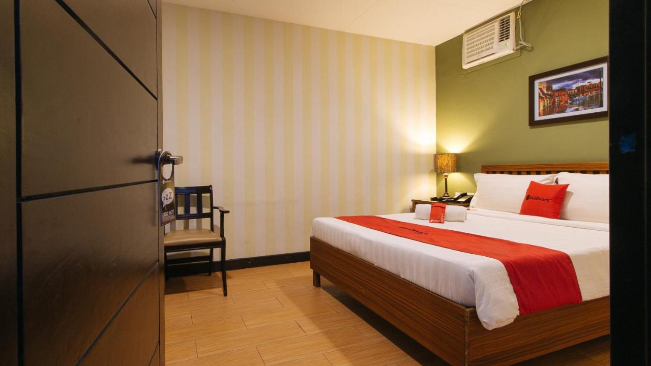Reddoorz @ Gardenview Hotel Gtower Анхелес Екстер'єр фото
